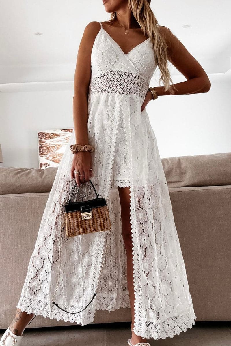 Romana | Design in Pizzo con Caduta Fluida